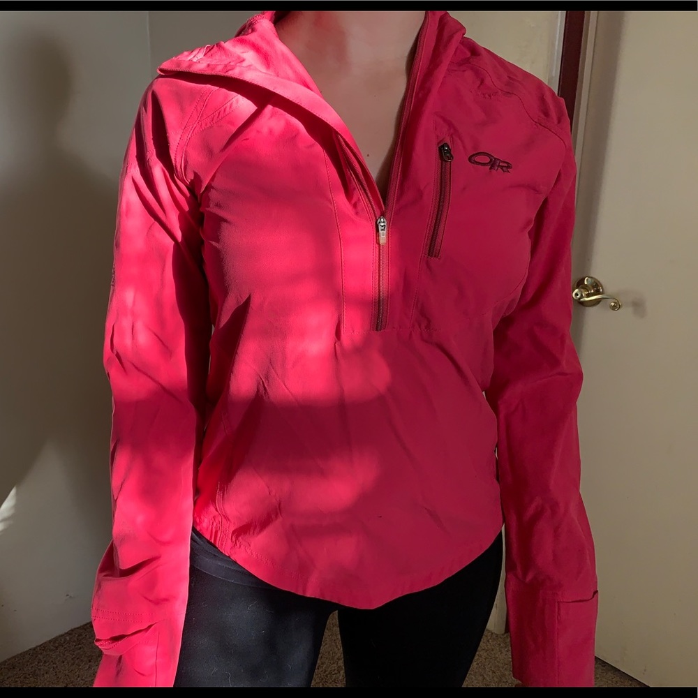 LIGHT WINDBREAKER JACKET WITH HOOD